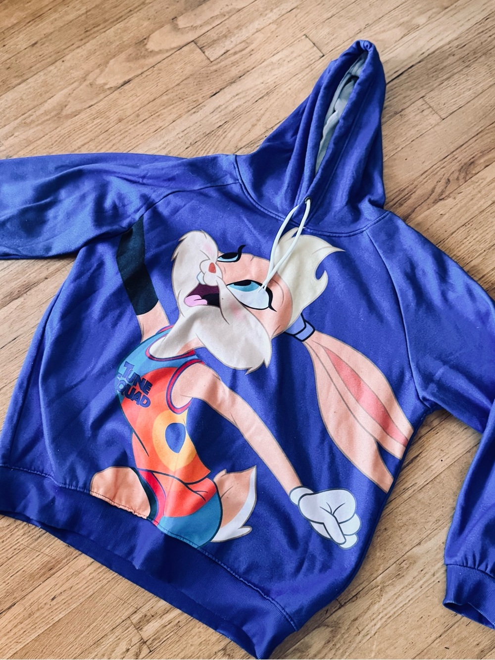Hoodie size looney tunes xl